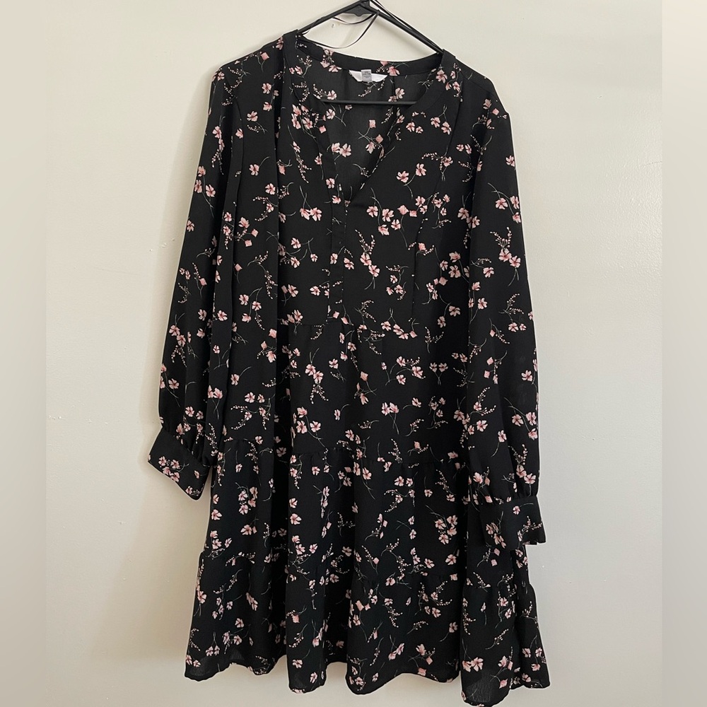 Time and Tru Black Floral Dress
